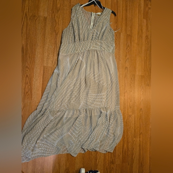 Calvin Klein Chiffon Maxi DRESS - Picture 4 of 6